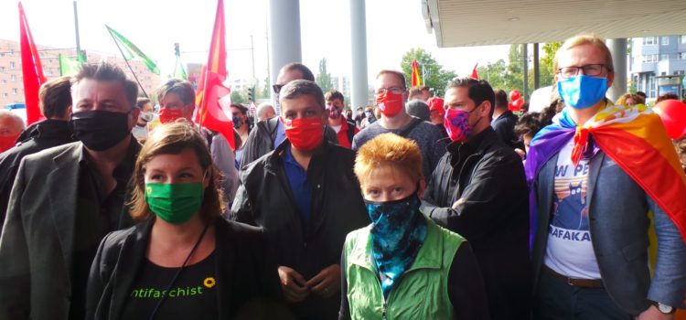 Raed Saleh bei Demo für Demokratie und Vielfalt